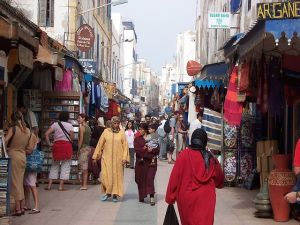 640px-MoroccoEssaouira_street2